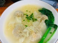 鲜虾一品云吞面-老广酒楼(樱花店)