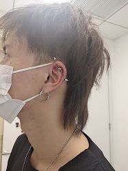 -AI艾耳·专业手工耳洞·穿孔美学馆