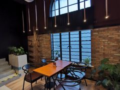-光海书局(南京东路第一百货店)