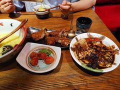 千金一蹄-千金一碗·宝岛一村(韩国街店)
