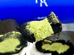 黑金抹茶芝士卷-the Roll'ING手作瑞士卷专门店(卓悦中心店)