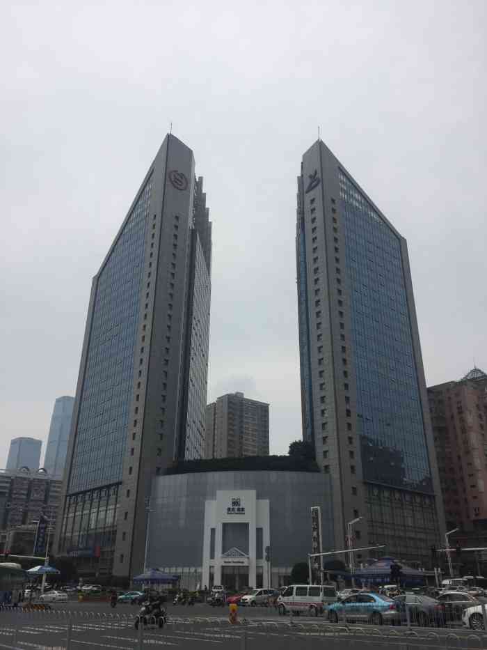 打分 美美百货什么时候变成了美克美家?