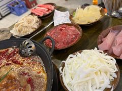 -黄潇洒老火锅(九眼桥宏济巷店)
