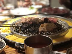 -青瓦炭韩潮烤肉(花园道店)