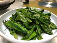 清炒油麦菜-八珍饺子·烤鸭·家常菜