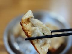 -黄阿姨锅贴大王(万航渡路店)