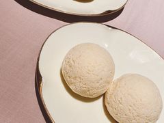 黑松露鹅肝包-新荣记(南京西路店)
