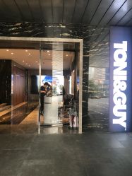 点击看大图 -TONI&GUY