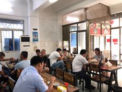 大堂-海口滨海新村143号海南老字号炒菜店