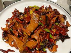 干椒见手青-大理董·董家小厨野生菌火锅(古城旗舰店)