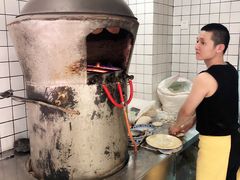 -三兄弟高炉烧饼