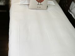 -杭州西湖艺联君亭酒店(黄龙体育中心地铁口店)