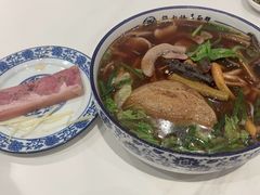 -镇南锅盖面馆(解放路店)
