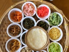 -包整·丝娃娃(一览甲秀楼风景店)