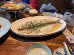 清蒸太湖白鱼-鱼食饭稻·苏浙土菜17年老馆子(平江路店)