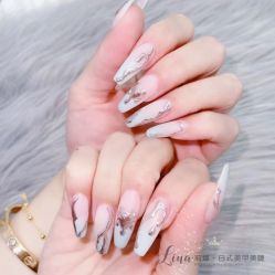-莉娜美睫·穿戴甲