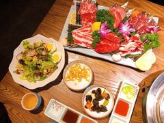 -明洞阿姨·韩式酱蟹烤肉·创意料理(三元桥店)