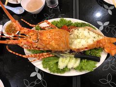 -J Daeng Seafood