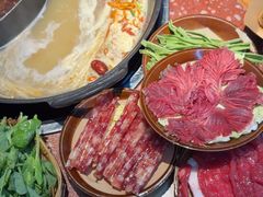 -赵美丽·重庆社区火锅·直营店(火车东站·中豪国际店)