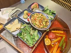 -楠小云·云南鲜菌·鲜牛自助火锅(九眼桥店)