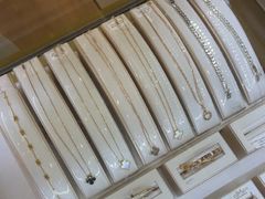 -海星奢选二手奢侈品手表包包鉴定回收寄卖(墨玉南路店)