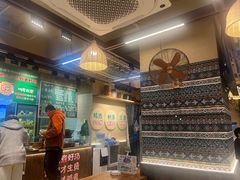 -云阿蛮云南生烫牛肉米线(奉贤路店)