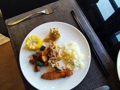 -唐拉雅秀酒店-西锦汇空中BBQ·思创餐厅