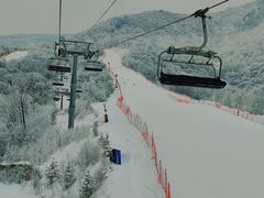 -鳌山滑雪度假区