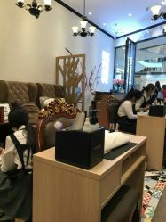 -进巍美甲美睫店