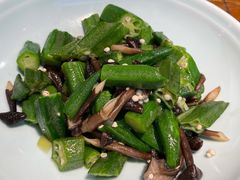 秋葵鸡纵菌-四季厨房 鲁菜·孔府烤鸭(二环南路店)
