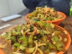 -玲玲米粉·新疆现炒米粉(大十字总店)
