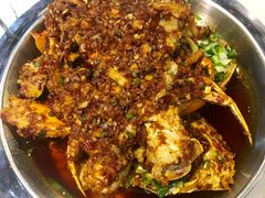 -凤凰路何眼镜香辣蟹(花果园店)