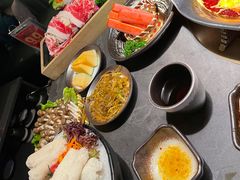 -湊湊火锅·茶憩(杭州湖滨银泰in77店)