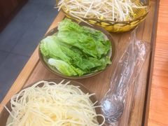 -黔三一夺夺粉酸汤火锅(百信店)