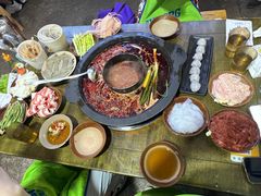 -黄潇洒老火锅(九眼桥宏济巷店)