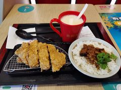 酥嫩鸡腿排卤肉FUN单人餐-永和大王(花好园店)