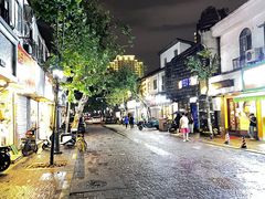 -吴山路夜市