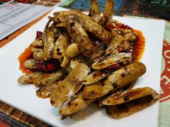 -扒虾小妹儿麻辣海鲜(宏图街店)