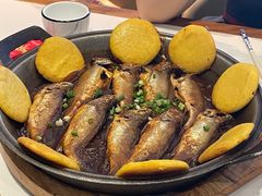 -五谷丰登农家院·地道胶东菜·海鲜烧烤(威海店)