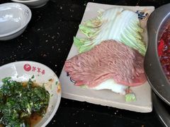 -茅草房·河畔园林火锅