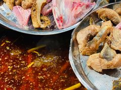 -肖肖酸萝卜鱼火锅(总店)