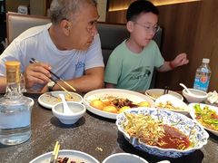 -五谷丰登农家院·地道胶东菜·海鲜烧烤(威海店)