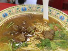 -金杨拉面王小吃面馆·牛三宝面·红烧牛肉粉