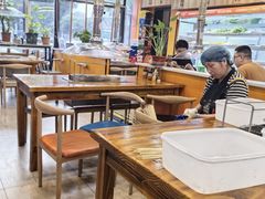 -哈尔滨小酒馆·鲜肉现穿自助烧烤(康新花园店)