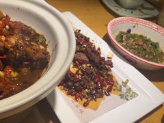 -偶屋里钵少爷(时代广场店)