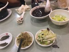 -闫家驴肉老店(华电一校店)