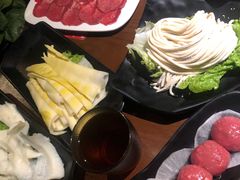 -牛焱·贵州黄牛肉火锅(城西银泰店)