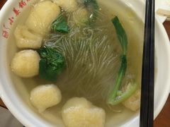 油豆腐粉丝汤-小姜锅贴(凤凰街店)