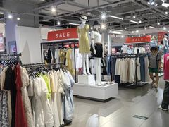 -唯品会(北京国瑞城店)
