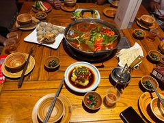 -亮欢寨酸汤鱼(沙冲路店)